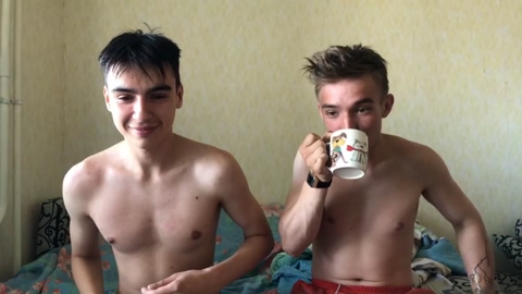 stralght_twinks  31-07-2022